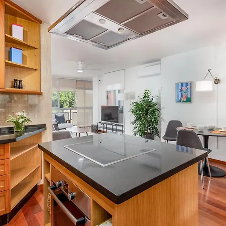 Appartement With Terrace - Center And Near The